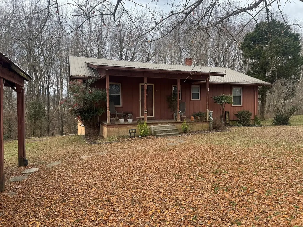 146 H Brown Lane Gainesboro TN 38562