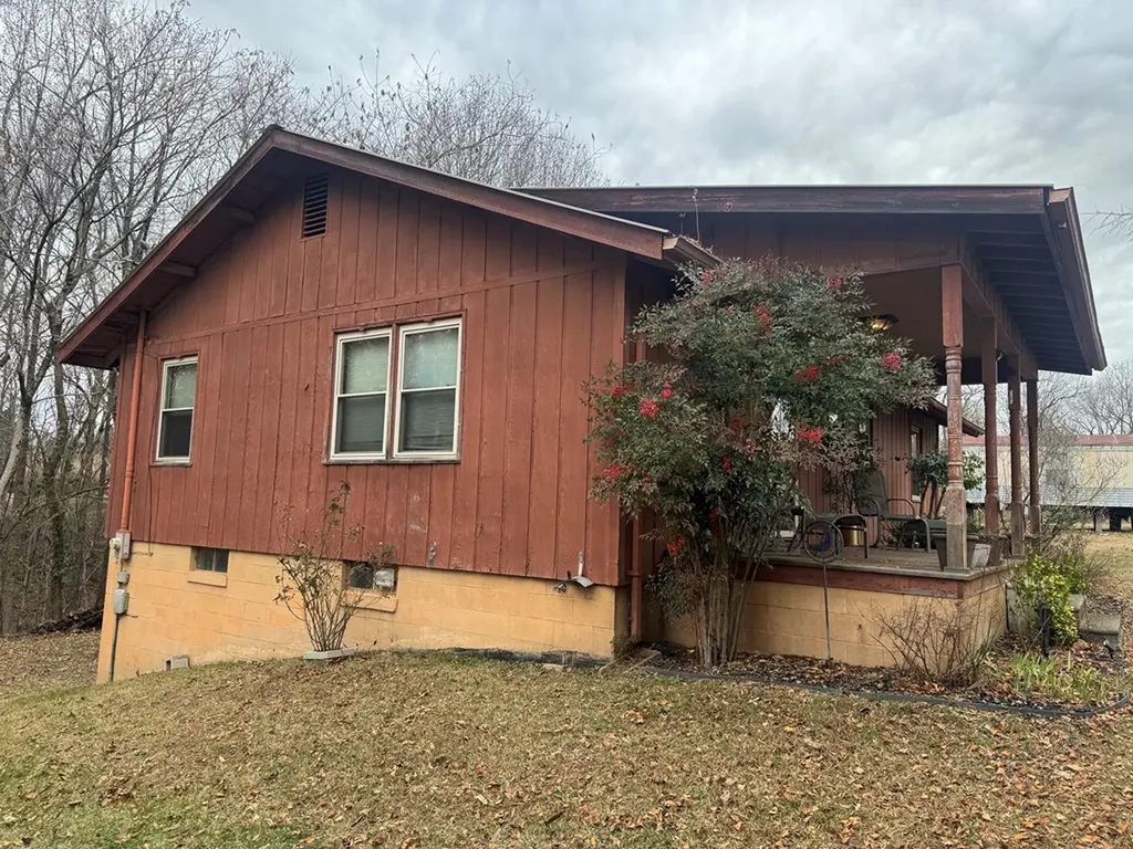 146 H Brown Lane Gainesboro TN 38562