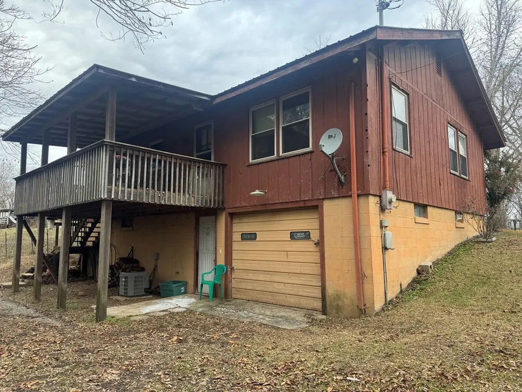 146 H Brown Lane Gainesboro TN 38562