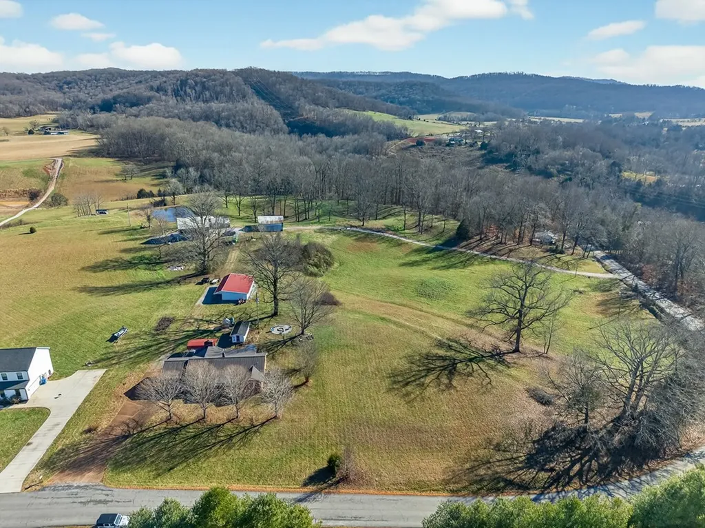 6798 Cherry Creek Road Cookeville TN 38501