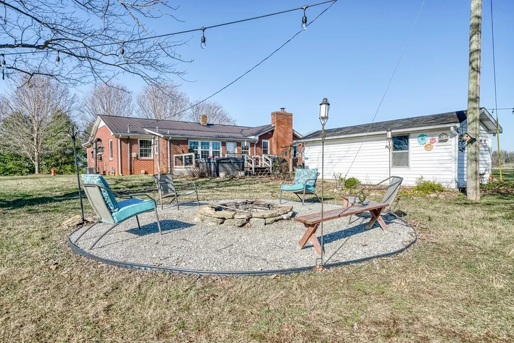 6798 Cherry Creek Road Cookeville TN 38501