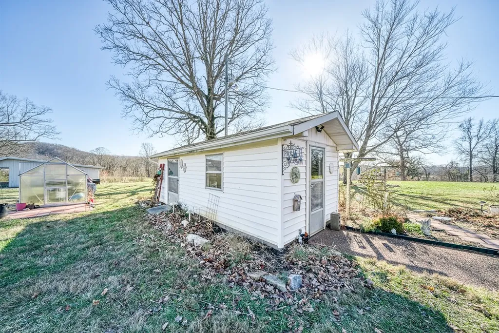 6798 Cherry Creek Road Cookeville TN 38501