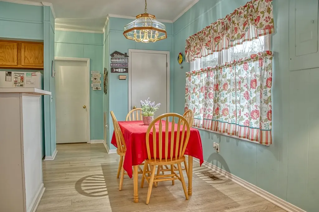 1369 Austin Lake Road Baxter TN 38544