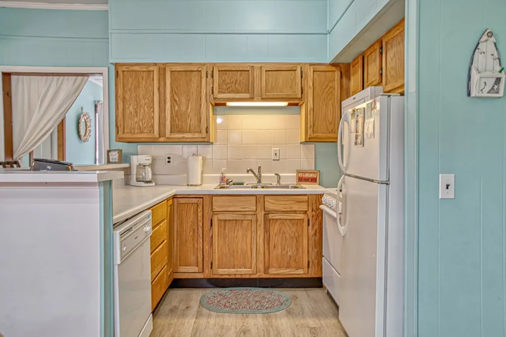 1369 Austin Lake Road Baxter TN 38544