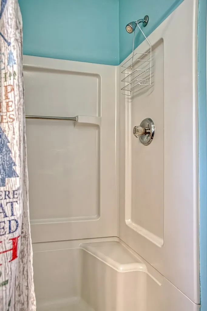 1369 Austin Lake Road Baxter TN 38544