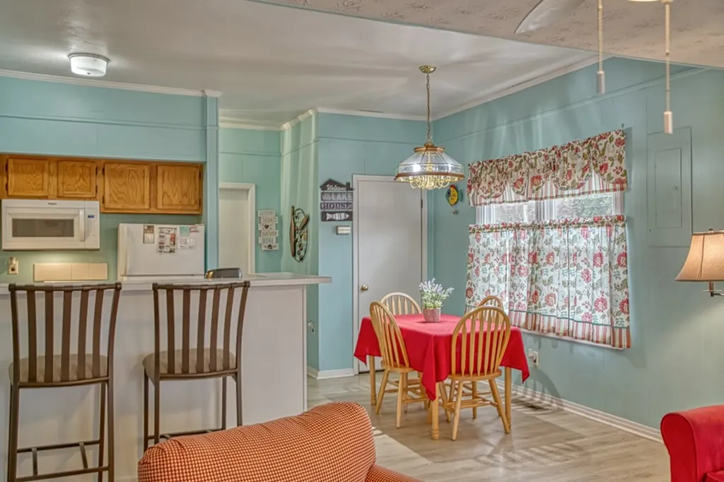 1369 Austin Lake Road Baxter TN 38544