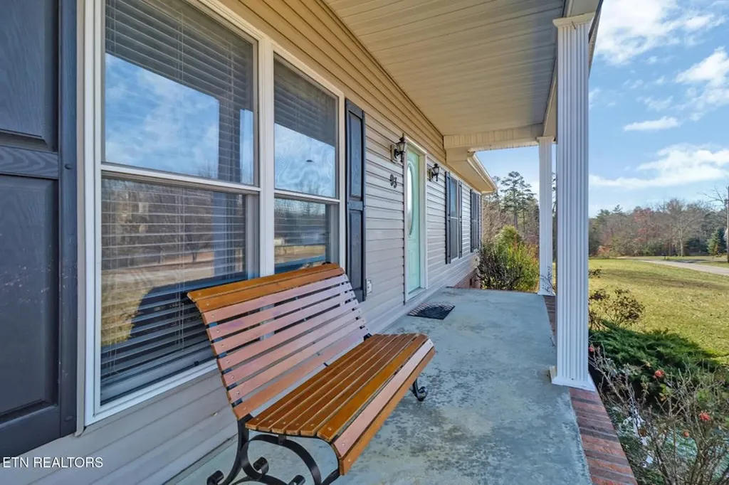 93 Tower Way Allardt TN 38504-5129