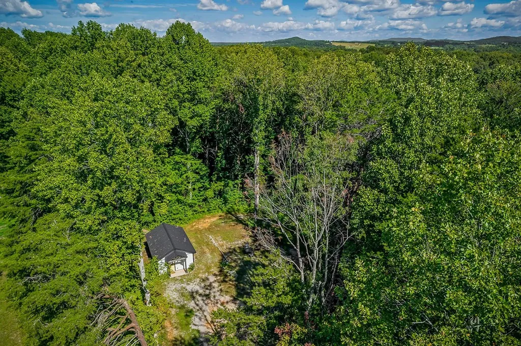 3249 Moodyville Road Byrdstown TN 38549