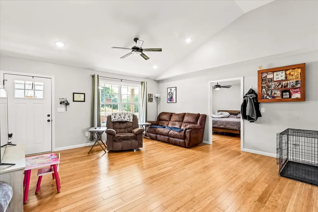 2190 Sullivan Knowles Road Sparta TN 38583