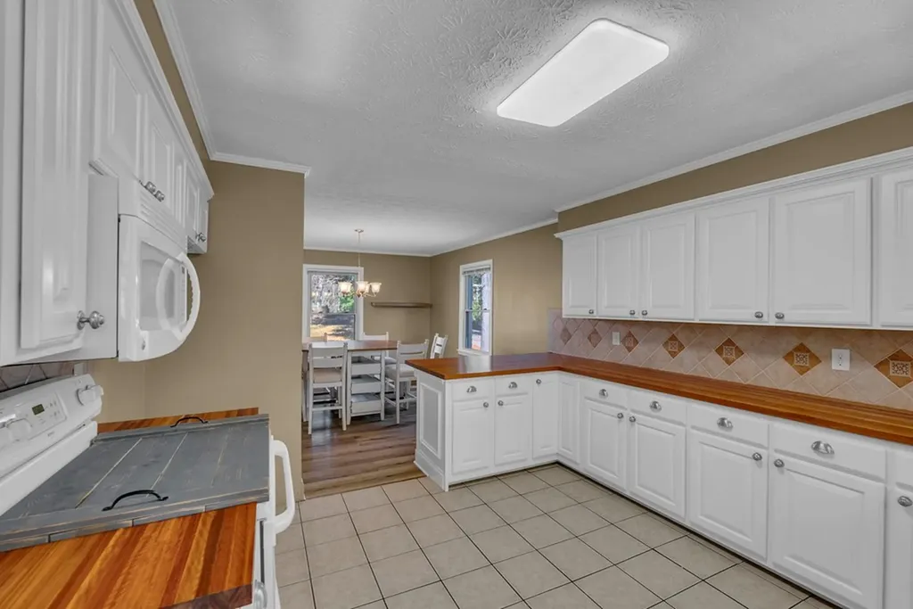 1868 Herbert Garrett Road Cookeville TN 38506