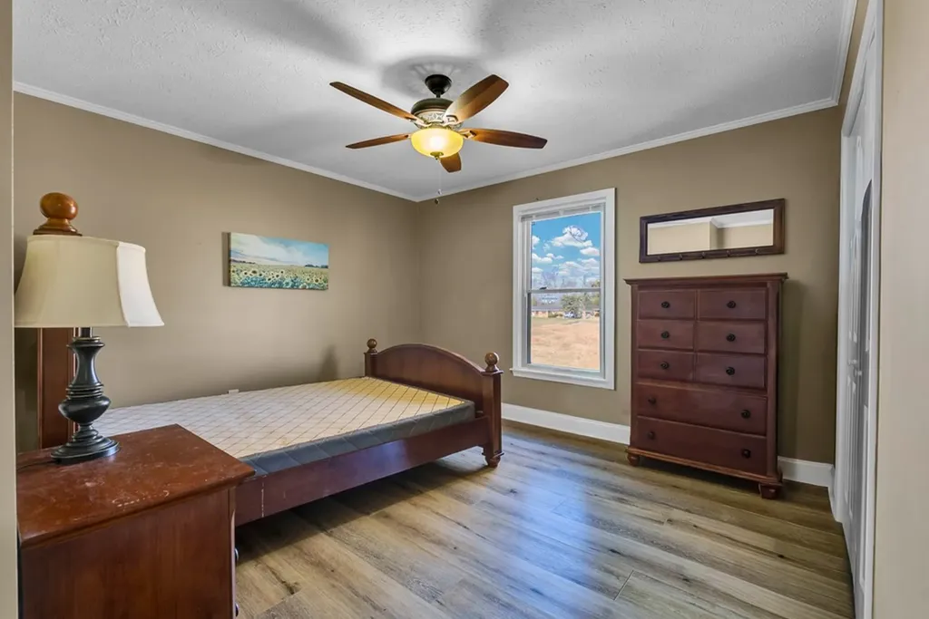 1868 Herbert Garrett Road Cookeville TN 38506