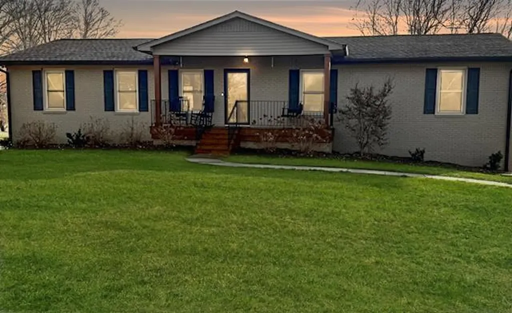 1868 Herbert Garrett Road Cookeville TN 38506