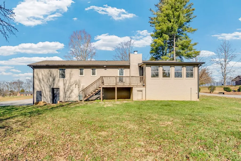 1868 Herbert Garrett Road Cookeville TN 38506