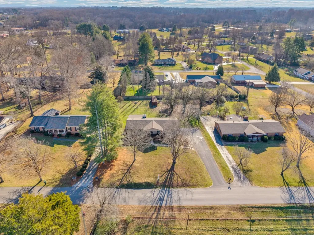 1868 Herbert Garrett Road Cookeville TN 38506