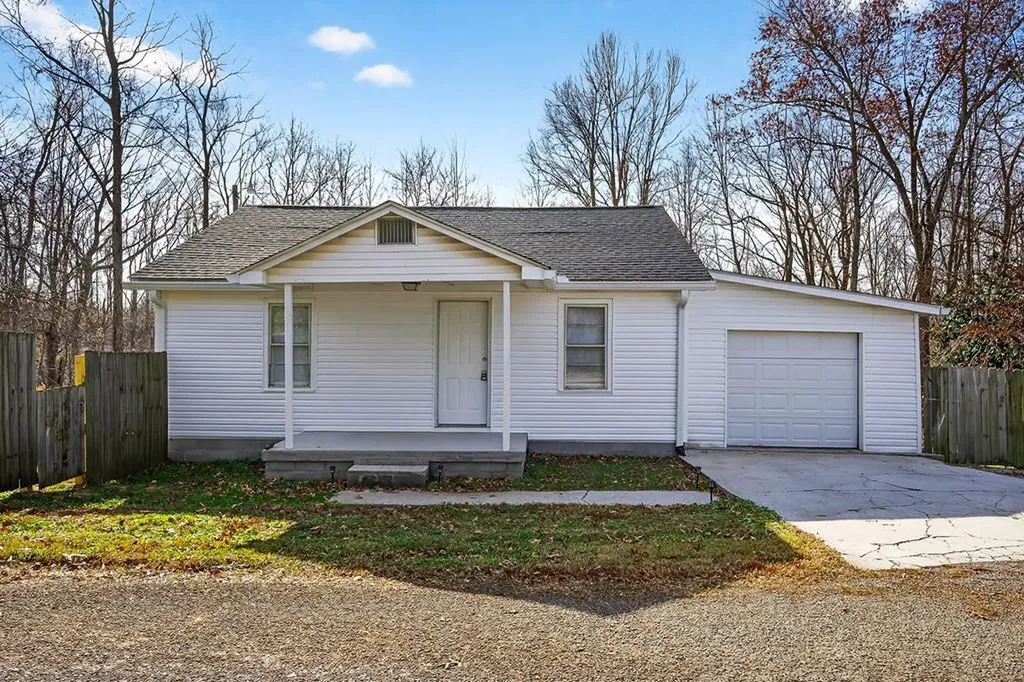 181 Wade Subdivision Lane Gainesboro TN 38562