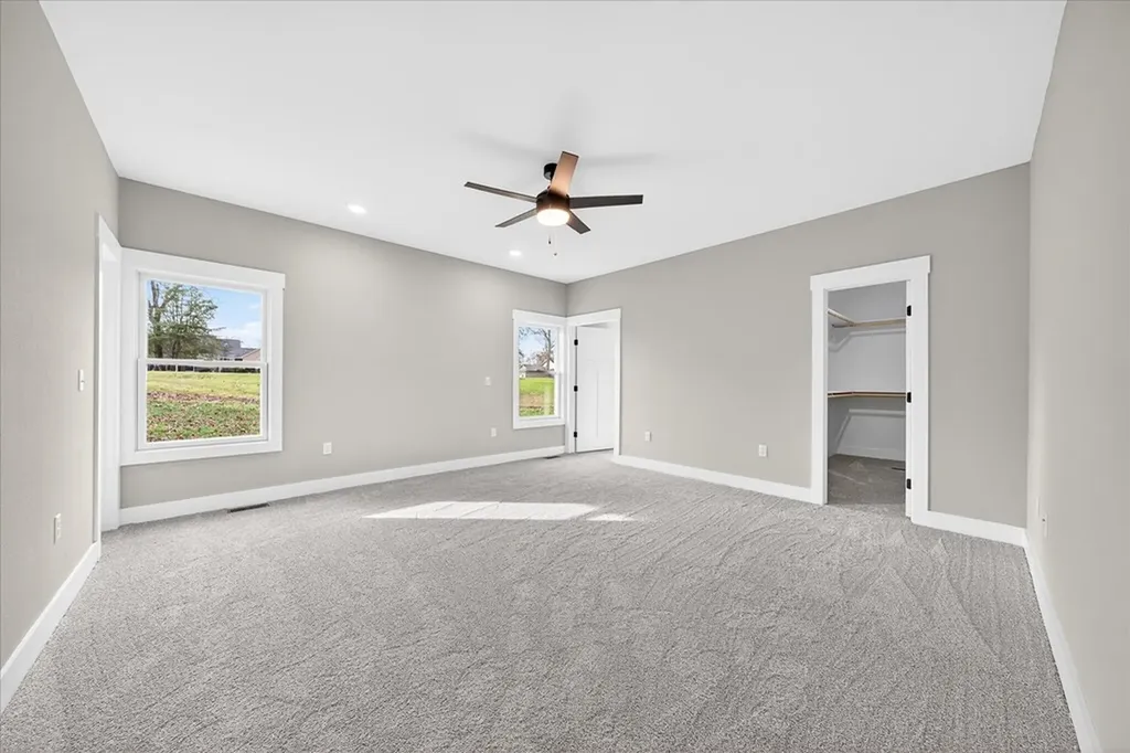 941 E Deer Creek Drive Crossville TN 38571
