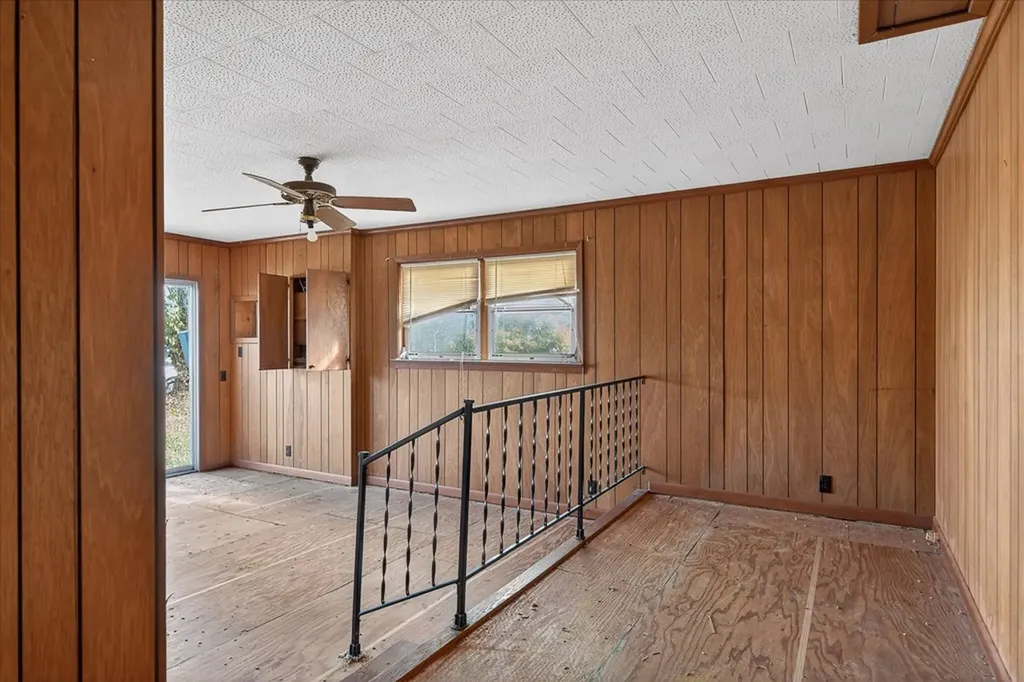 203 Cherry Street Pikeville TN 37367