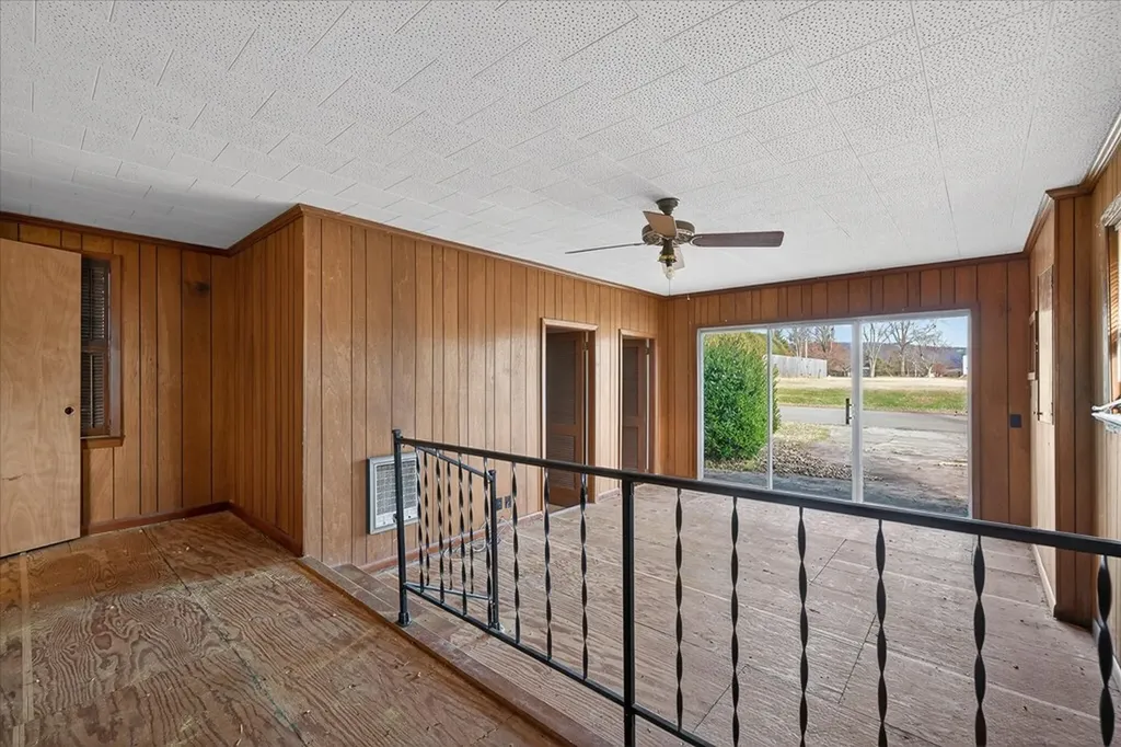 203 Cherry Street Pikeville TN 37367