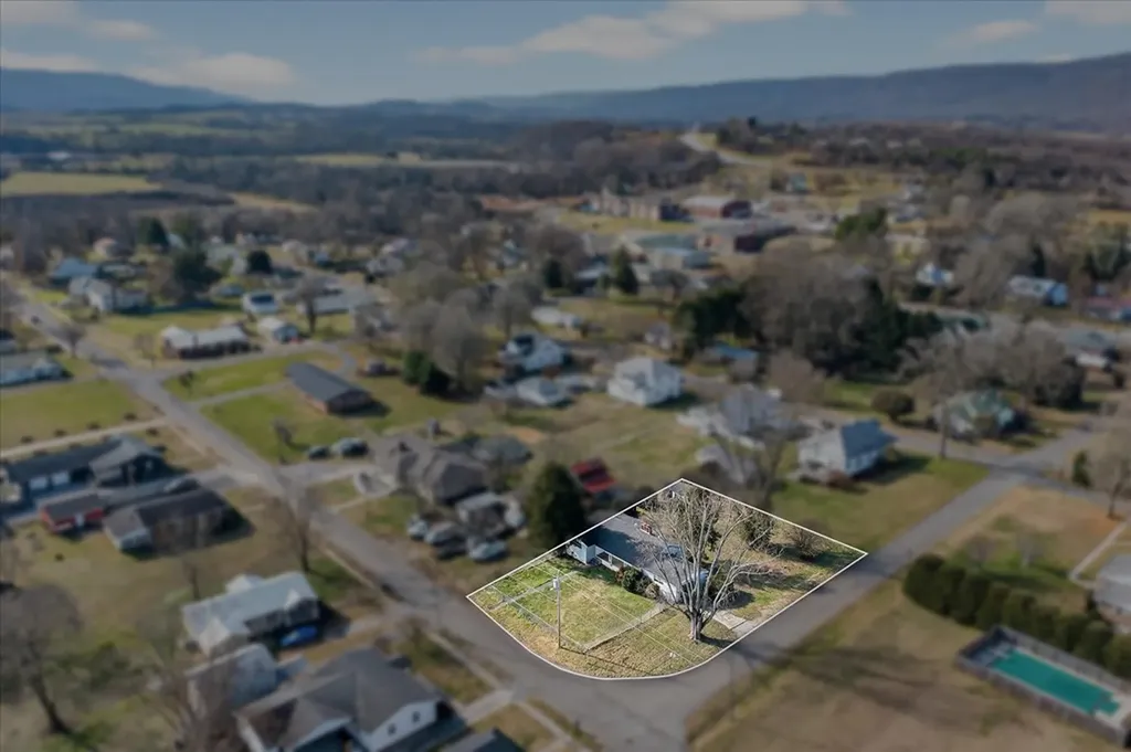 203 Cherry Street Pikeville TN 37367