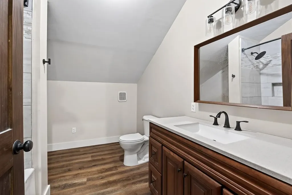 1423 Moodyville Loop Byrdstown TN 38549