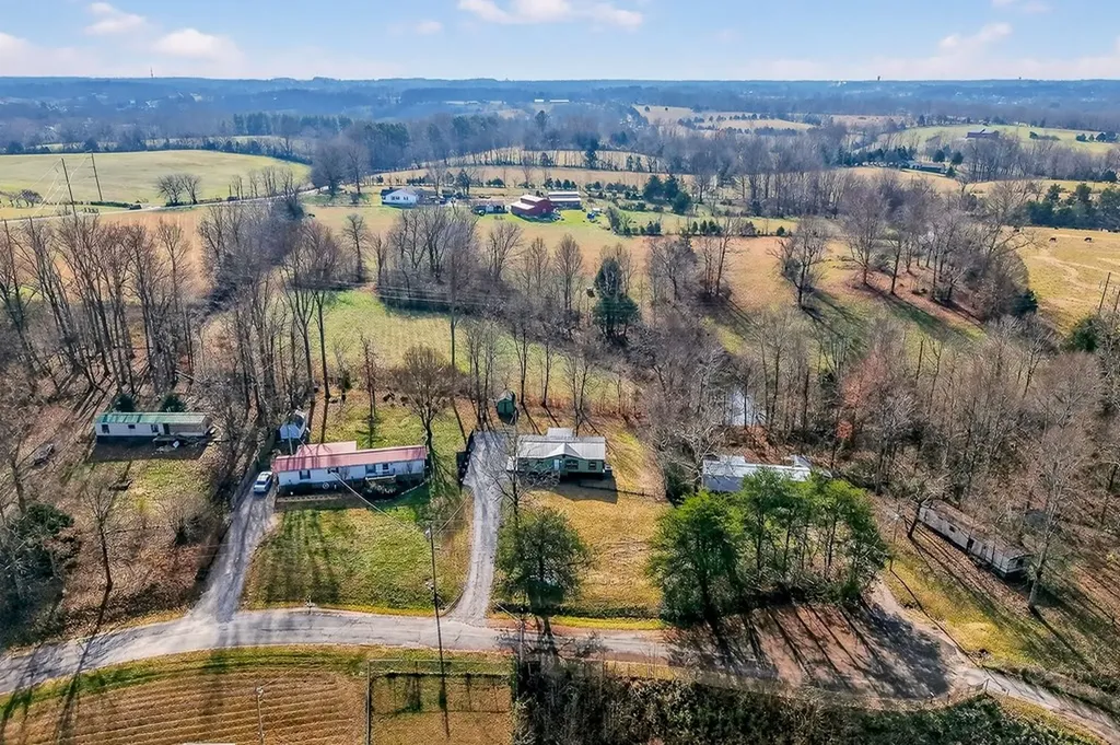 3010 Oakdale Drive Cookeville TN 38501