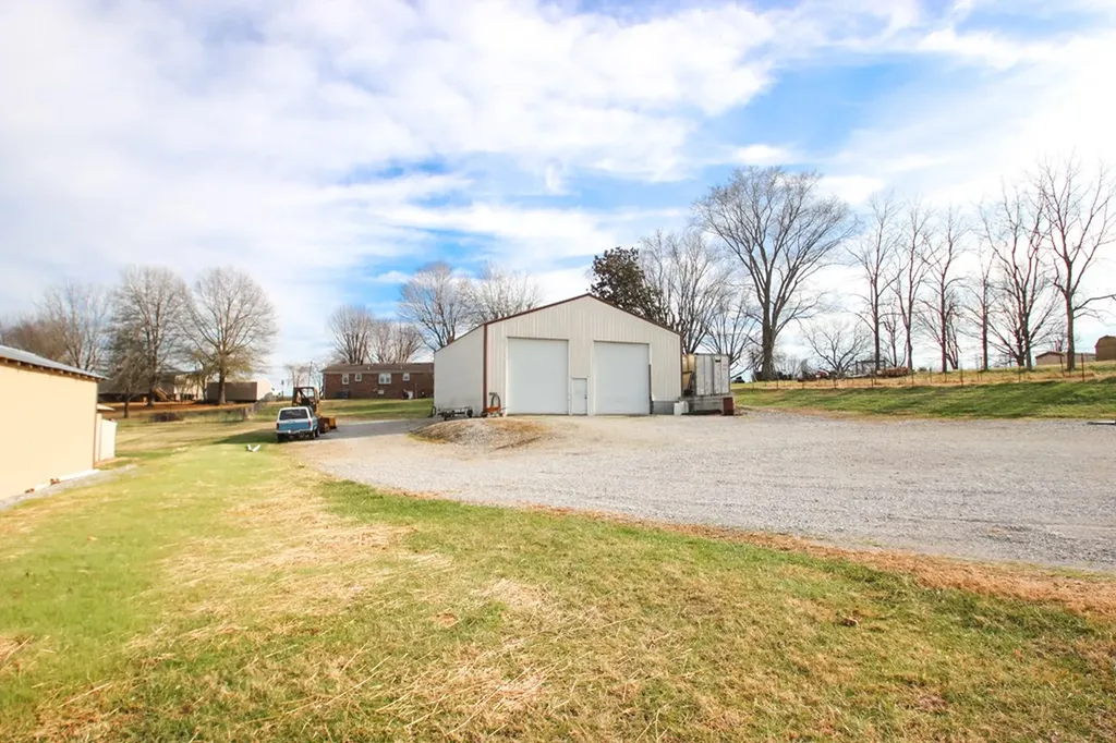 3035 Monterey Highway Sparta TN 38583