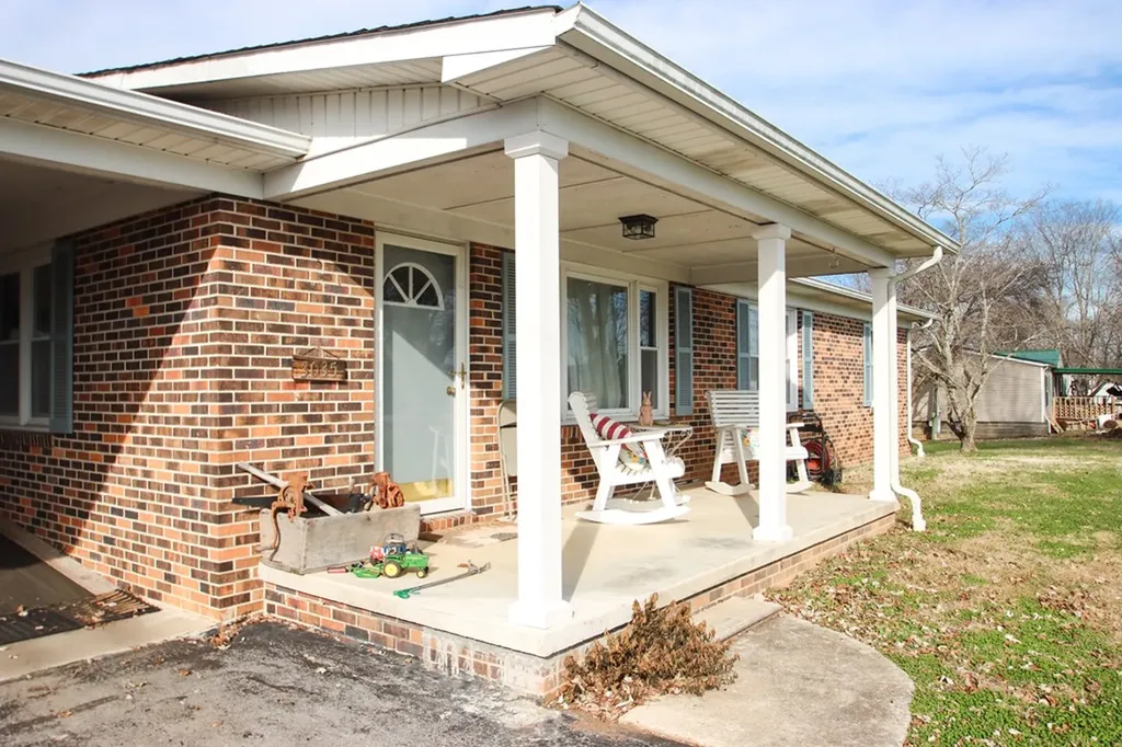 3035 Monterey Highway Sparta TN 38583