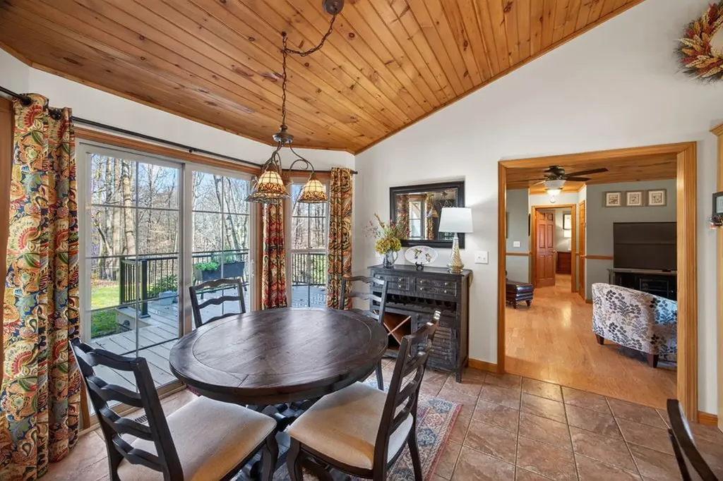 165 Eagle Crest Drive Byrdstown TN 38549