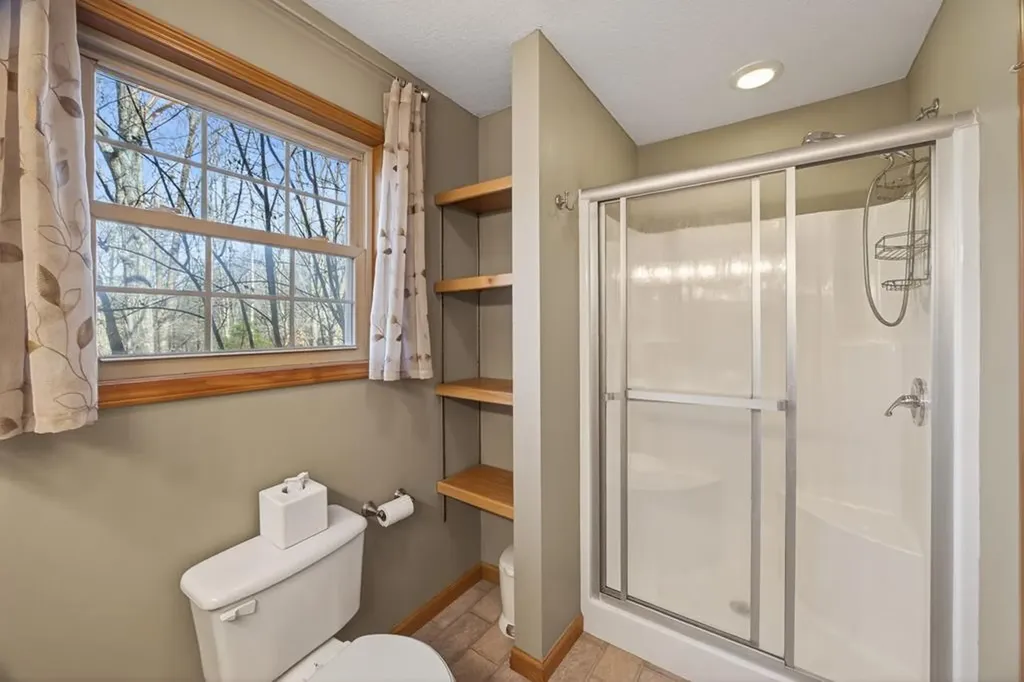 165 Eagle Crest Drive Byrdstown TN 38549