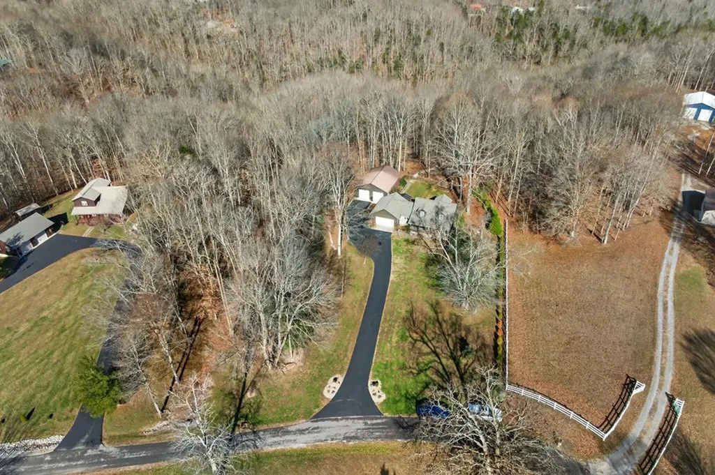 165 Eagle Crest Drive Byrdstown TN 38549