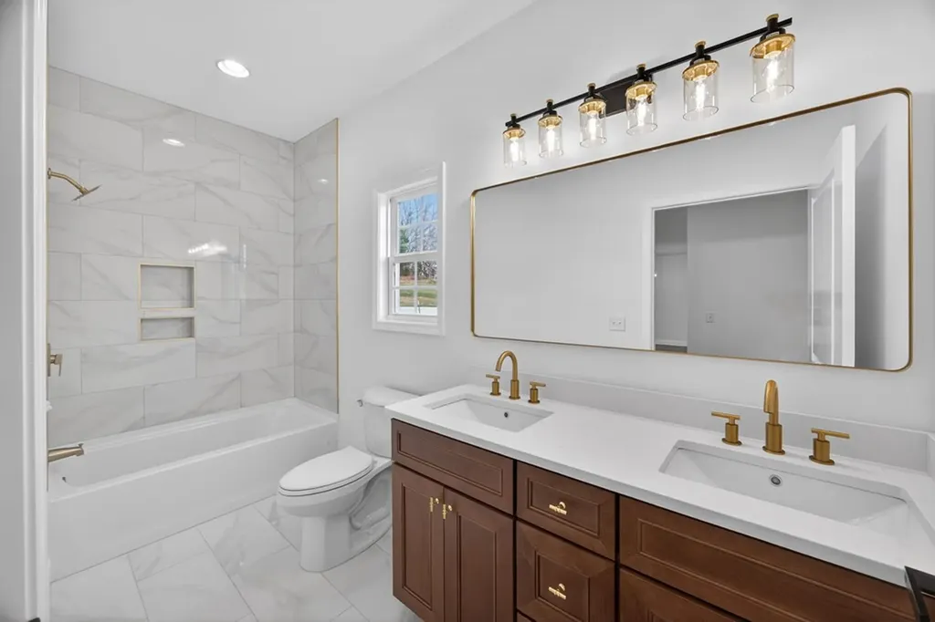 6572 Thomas Twin Oaks Road Baxter TN 38544