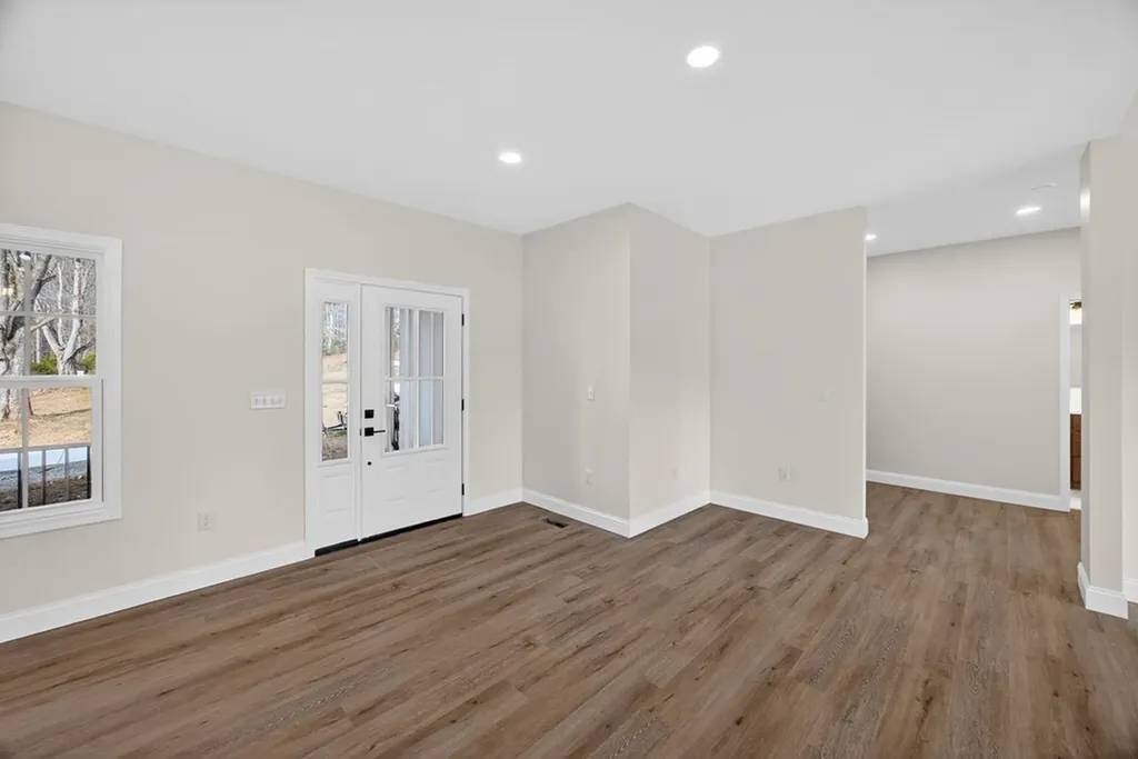 6572 Thomas Twin Oaks Road Baxter TN 38544