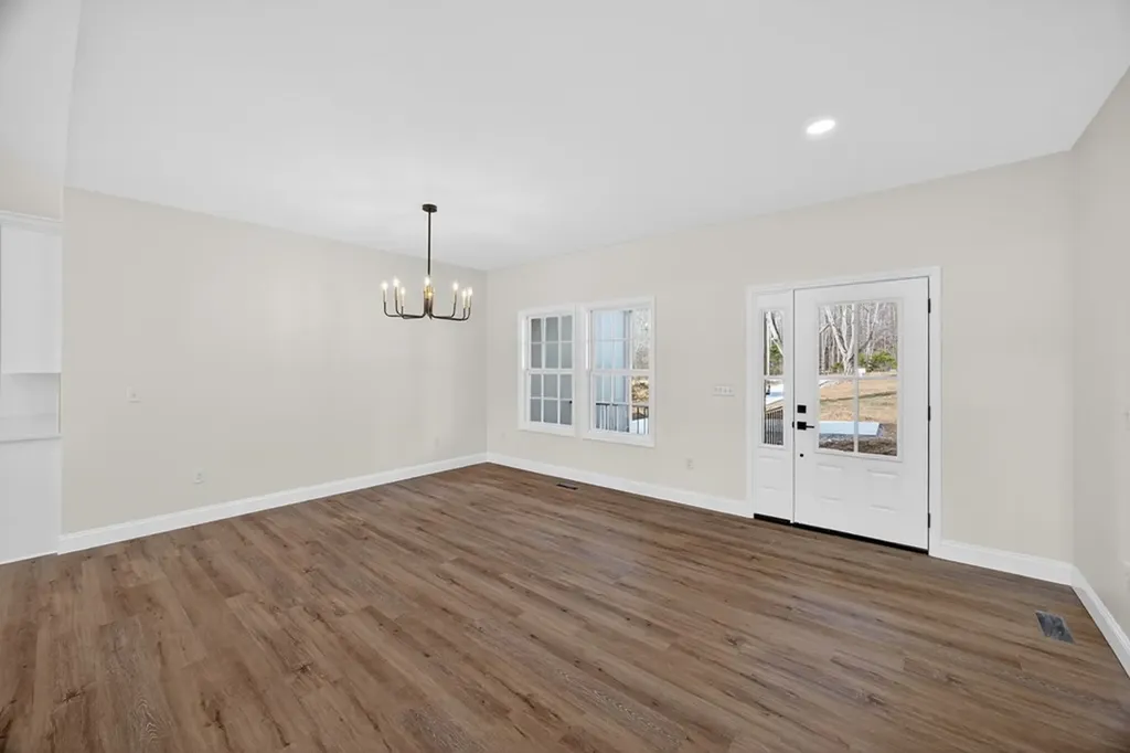 6572 Thomas Twin Oaks Road Baxter TN 38544