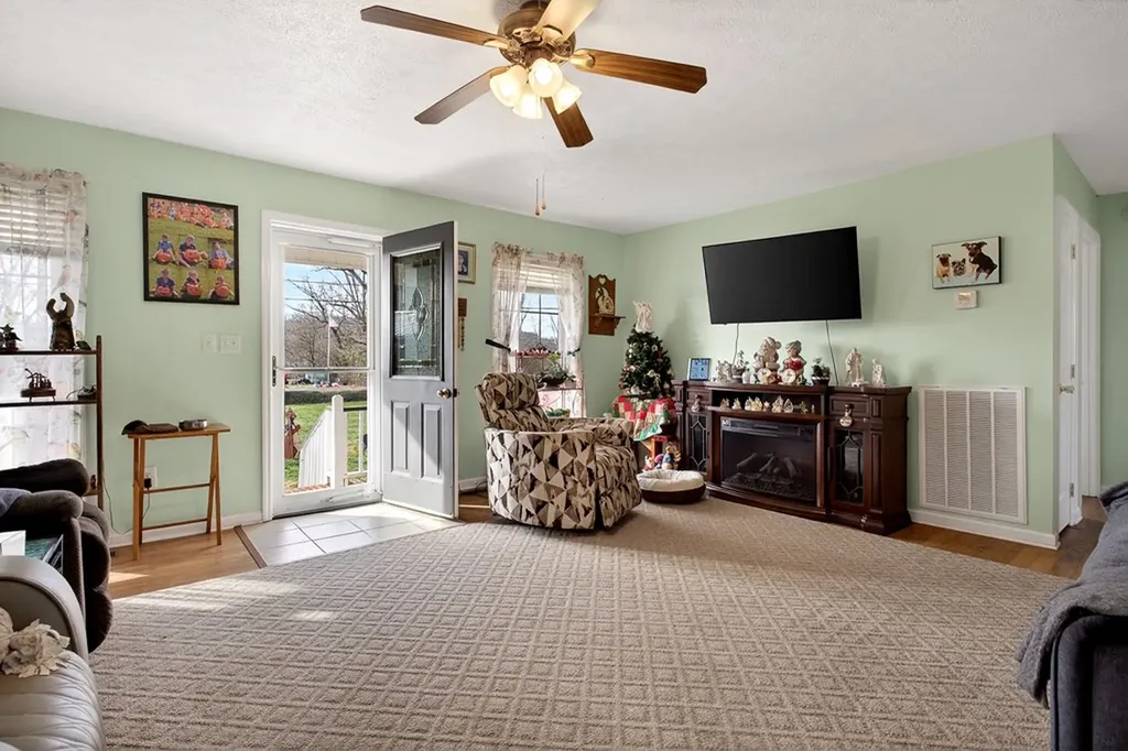 387 Okalona Road Livingston TN 38570