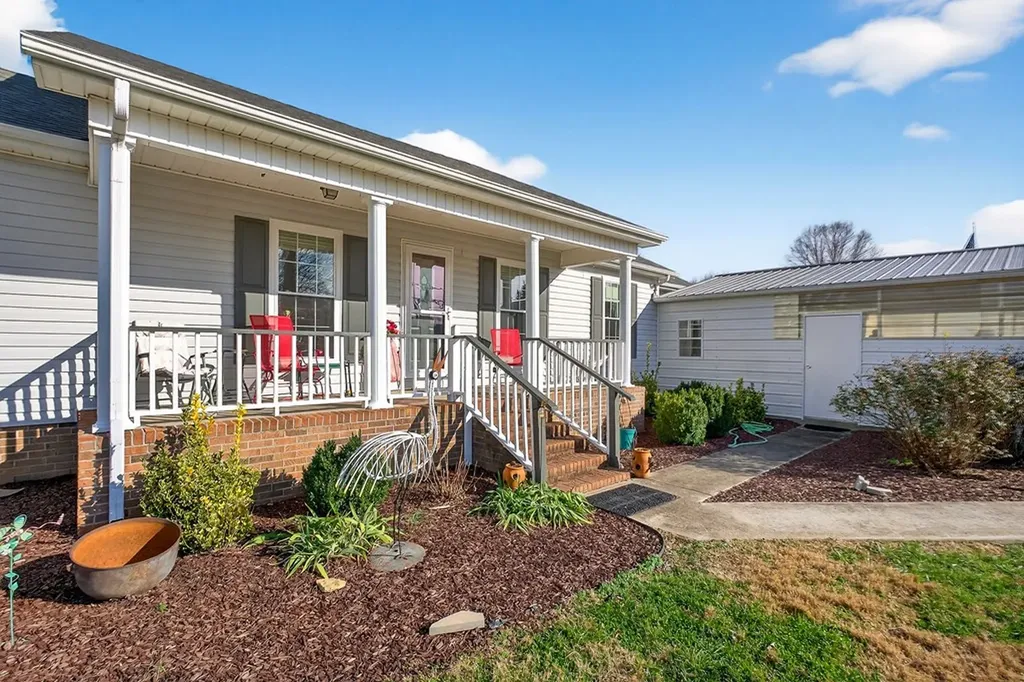 387 Okalona Road Livingston TN 38570