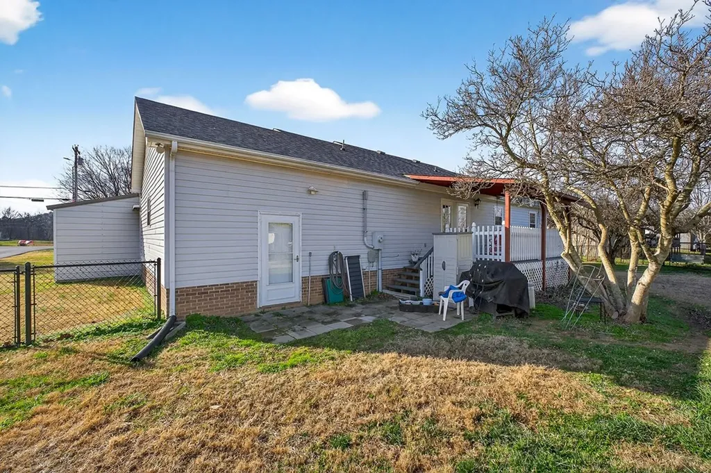 387 Okalona Road Livingston TN 38570