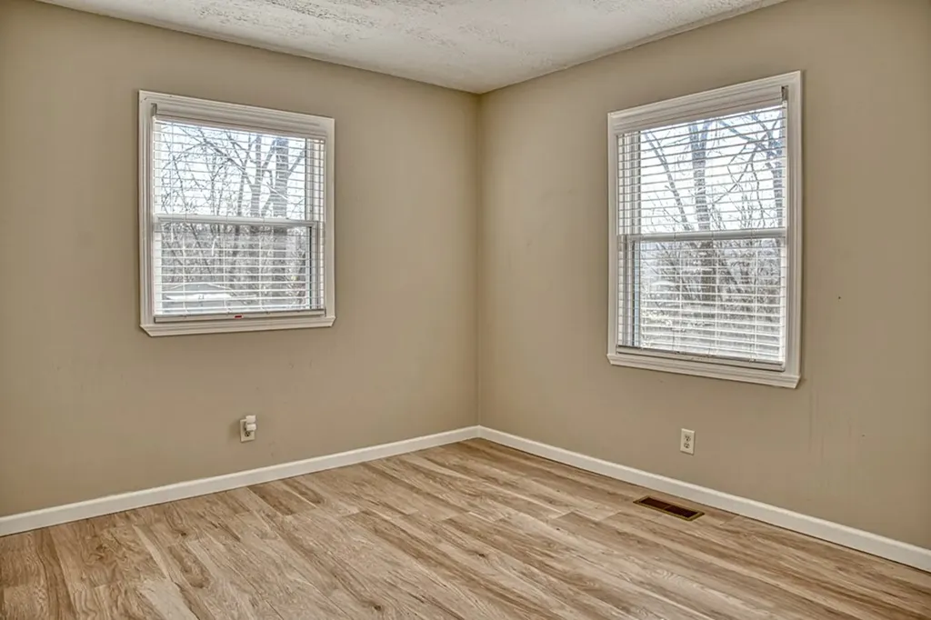 162 Schelley Knob Lane Gainesboro TN 38562