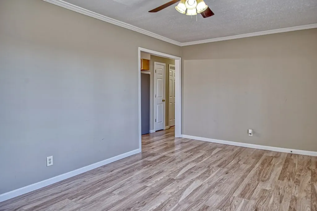 162 Schelley Knob Lane Gainesboro TN 38562