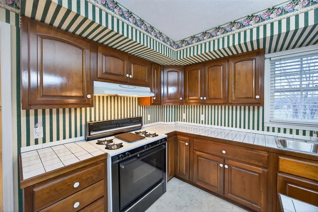 4670 Celina Highway Allons TN 38541