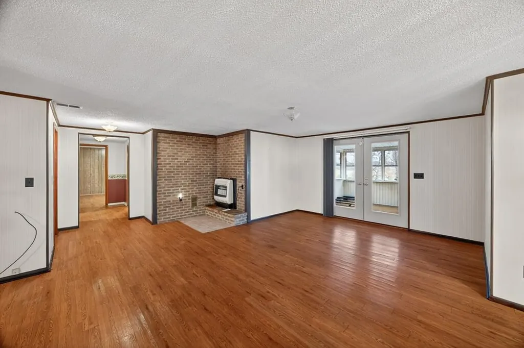 4670 Celina Highway Allons TN 38541