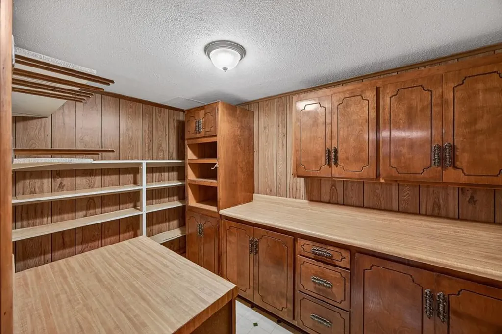 4670 Celina Highway Allons TN 38541