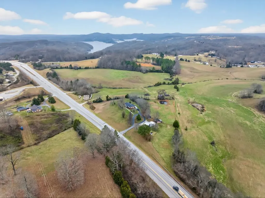 4670 Celina Highway Allons TN 38541