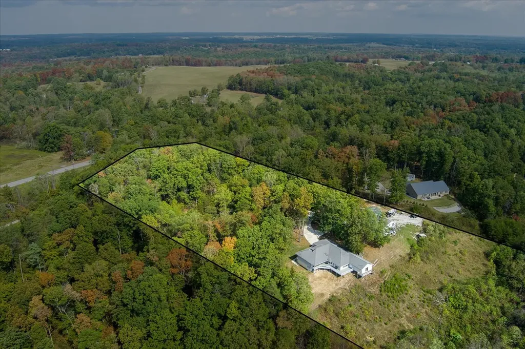 82 Browns Gap Road Crossville TN 38555