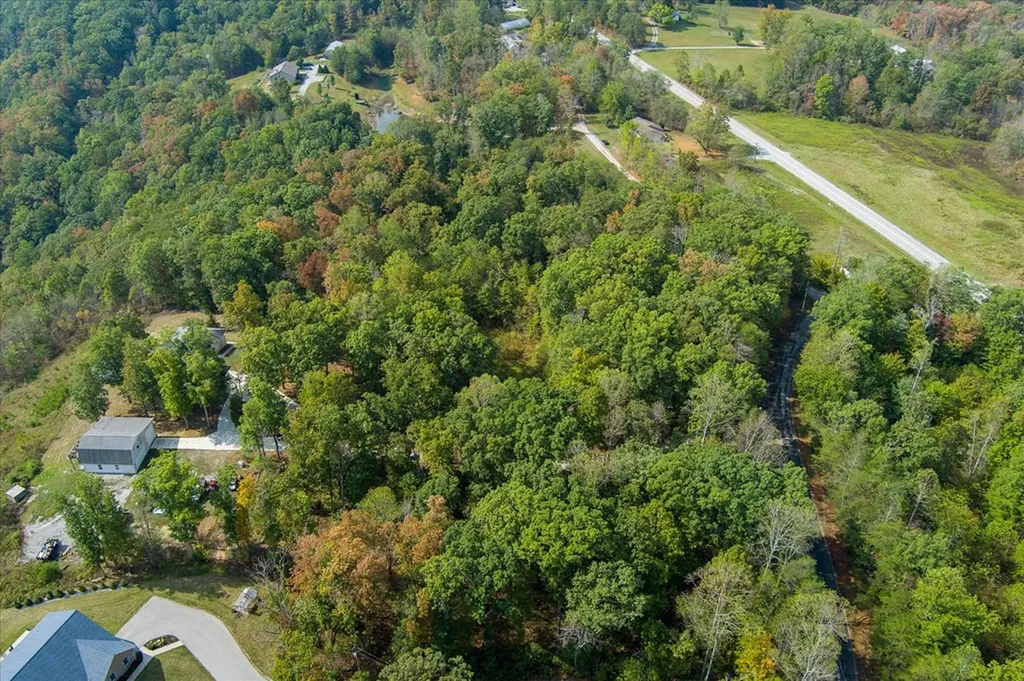82 Browns Gap Road Crossville TN 38555