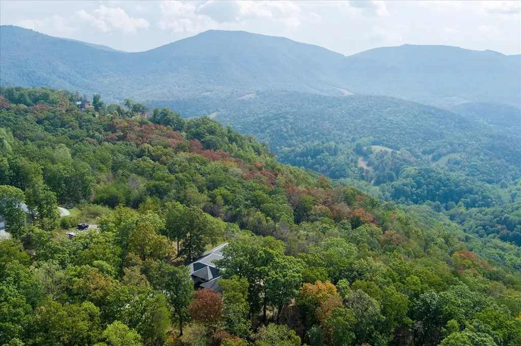 82 Browns Gap Road Crossville TN 38555