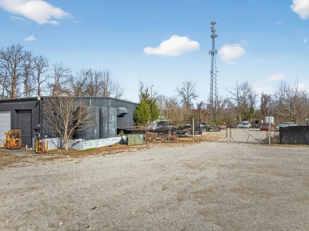 2355 Fisk Road Cookeville TN 38506