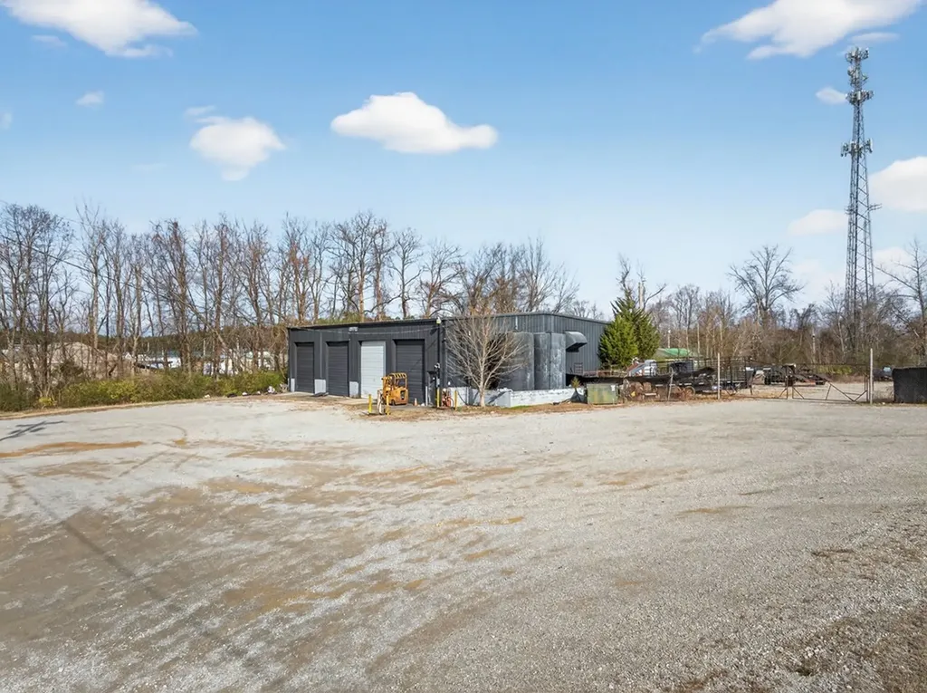 2355 Fisk Road Cookeville TN 38506