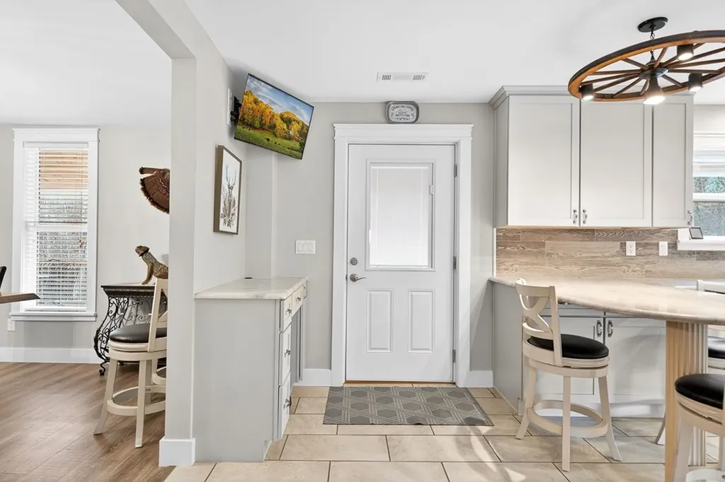 390 Taylor Hollow Lane Gainesboro TN 38562-5312