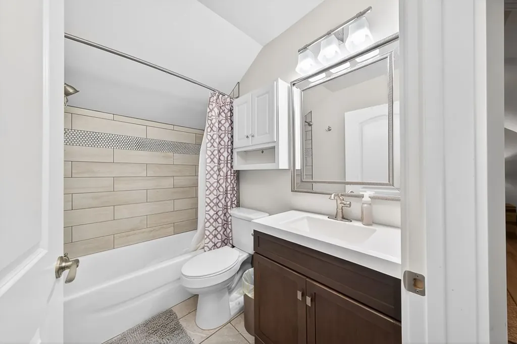 390 Taylor Hollow Lane Gainesboro TN 38562-5312