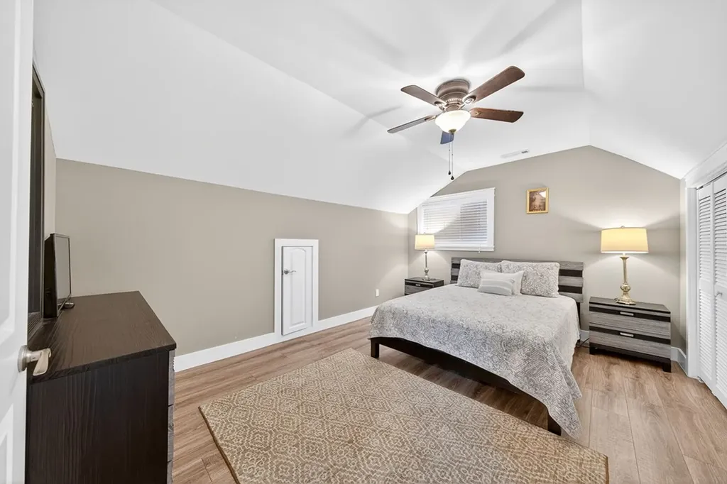 390 Taylor Hollow Lane Gainesboro TN 38562-5312